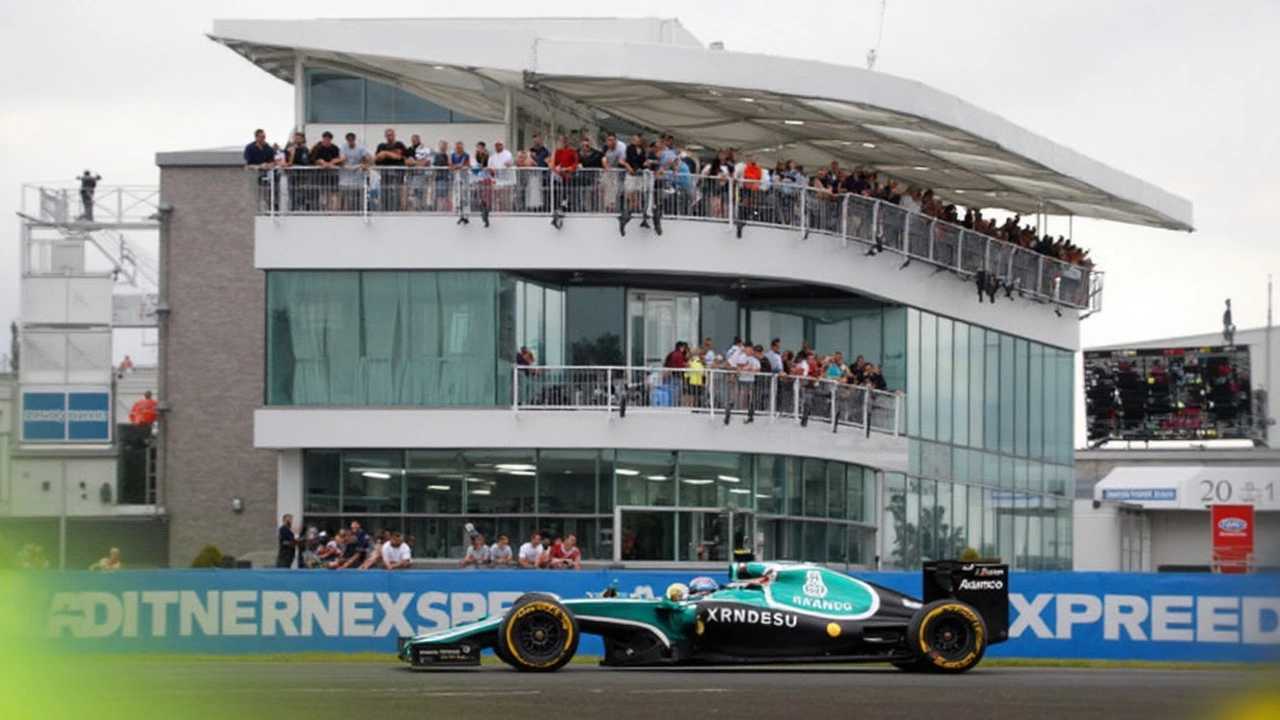Verstappen Edges McLaren Rivals for British Grand Prix Pole in Intense Silverstone Qualifying